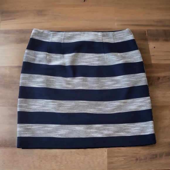 LOFT Ann Taylor Striped Skirt - Picture 2 of 4